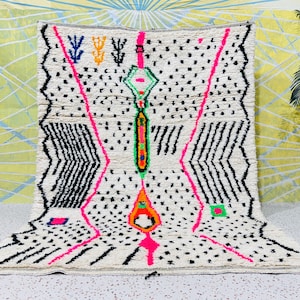 Berber Moroccan Costum rug - Moroccan Woolen carpet - New Azilal rug - Beni ouarain style - New Beni ouarain rug - fine berber rug