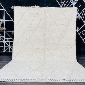 STUNNING MOROCCAN RUG, Beniourain Wool Rug, Off White Rug, Engraved Rug, Handmade Rug, Area Rug, Handwoven Rug, Berber Rug, Tufted Wool Rug