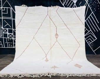 Schattig Beniourain-tapijt - Marokkaans vloerkleed - 8x10 wit tapijt - groot Marokkaans tapijt - abstract tapijt - Berberdeken wit - handgemaakt tapijt - op maat gemaakt tapijt.