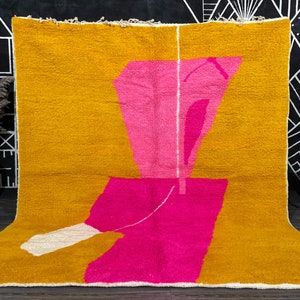 BEAUTIFUL MOROCCAN RUG - Custom Beni Ourain Rug - Yellow and Pink Rug- Handwoven Berber Rug- Abstract Sheep Wool Carpet- Handmade Area Rug.