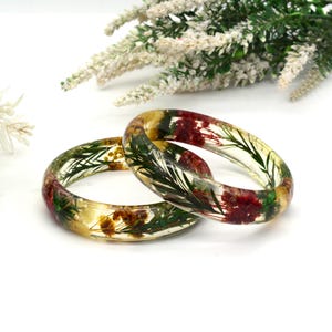 Wildflower Resin Bangle: Handmade Pressed Flower Bracelet, Boho Jewelry