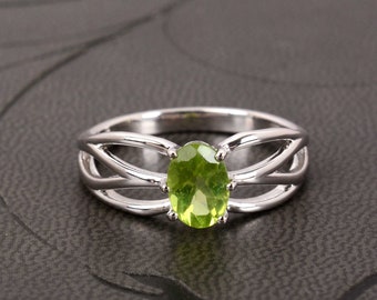 Genuine Peridot Ring, 925 Silver Ring For Her, Peridot Wedding Bridal Ring, August Birthstone, Designer Band Ring, Birth month Gift, Jewelry