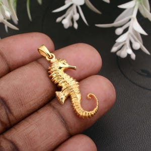 Premium Seahorse Pendant , Ocean Jewelry, Nautical Gift for Her, Beach Lover Necklace, Silver or Gold Seahorse Charm, Marine Life Jewelry