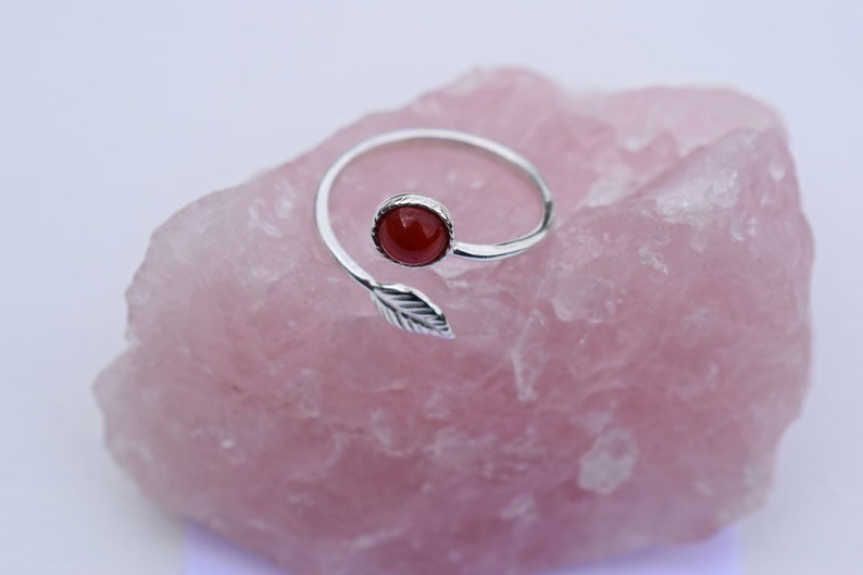 Base chakra Sterling silver Protection Red carnelian Leaf design Healing gift Confidence Love Carnelian Dazzling red carnelian ring