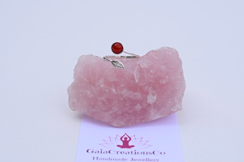 Base chakra Sterling silver Protection Red carnelian Leaf design Healing gift Confidence Love Carnelian Dazzling red carnelian ring