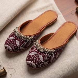 Handmade Embroidered Jutti Mule | Women's Ethnic Slip-On Flats | Indian Wedding Shoes | Boho Pointed Toe Mules
