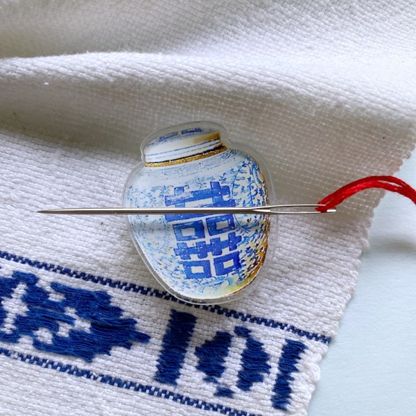 Ginger Jar Needle Minder | Needle Nanny | Blue & White | Chinoserie | Double Happiness