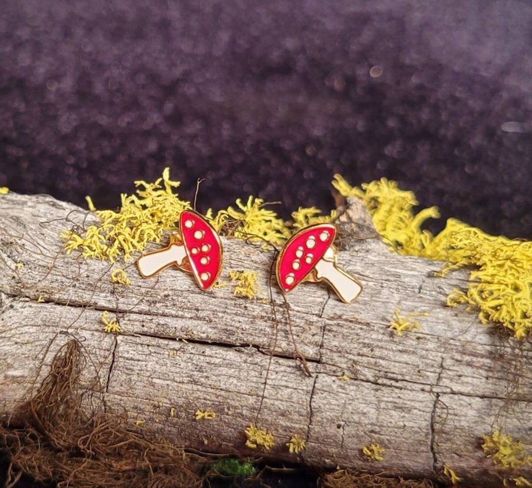 Enamel mushroom stud earrings