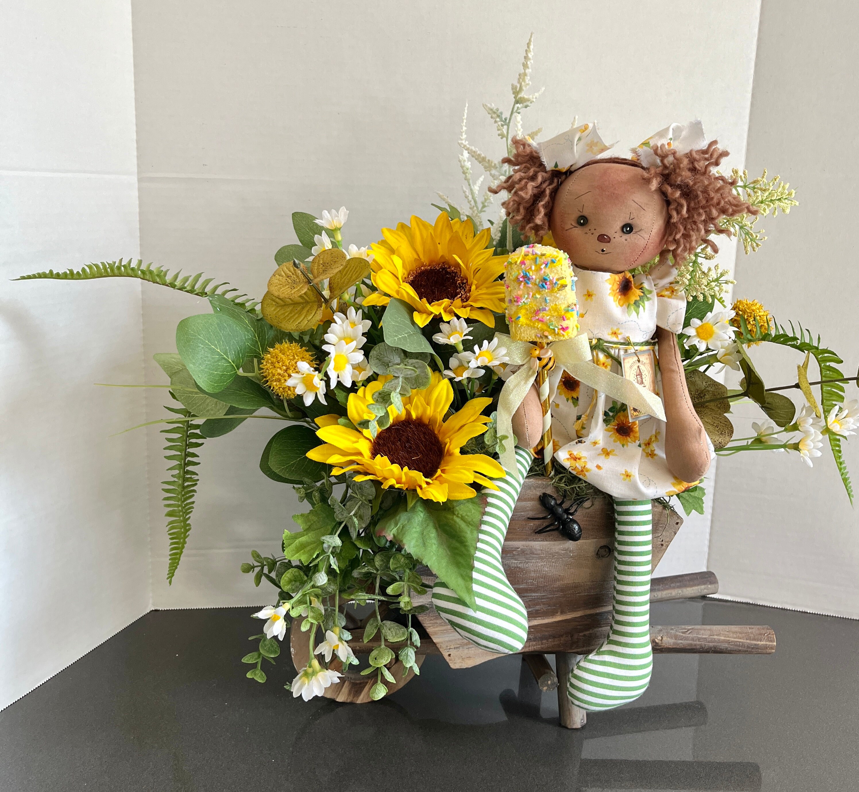 Sunflower Centerpiece Sunflower Floral Arrangement Summer Etsy