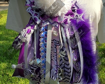Custom mini unicorn mum