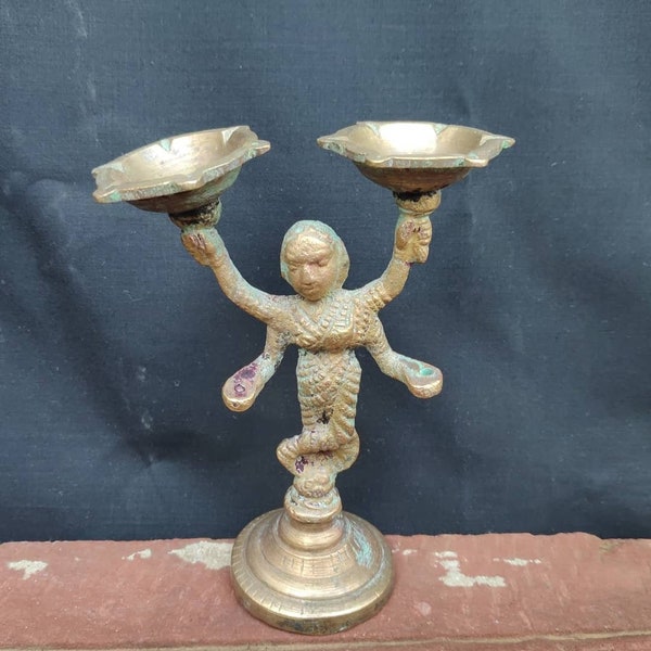 Antike seltene Messing Deep Lakshmi Öllampe | Messing Dame mit Öllampe & Räucherstäbchenhalter | Religiöser Tempel Diya | Traditionelles Dekor