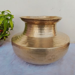 Antique Brass Planter | Vintage Brass Unique Shaped Pot | Vintage Brass Vase | Home Decorative | Modern Farmhouse Decor | Unique Flower Pot