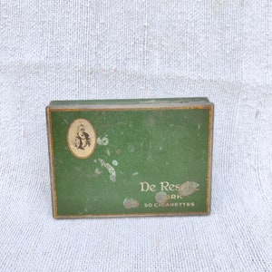 Anni '40 Vintage J.Millhoff & Co. Ltd. Piccadilly Jean De Reszke Pubblicità di sigarette in sughero Scatola di latta litografica Inghilterra Vecchia scatola decorativa CG381