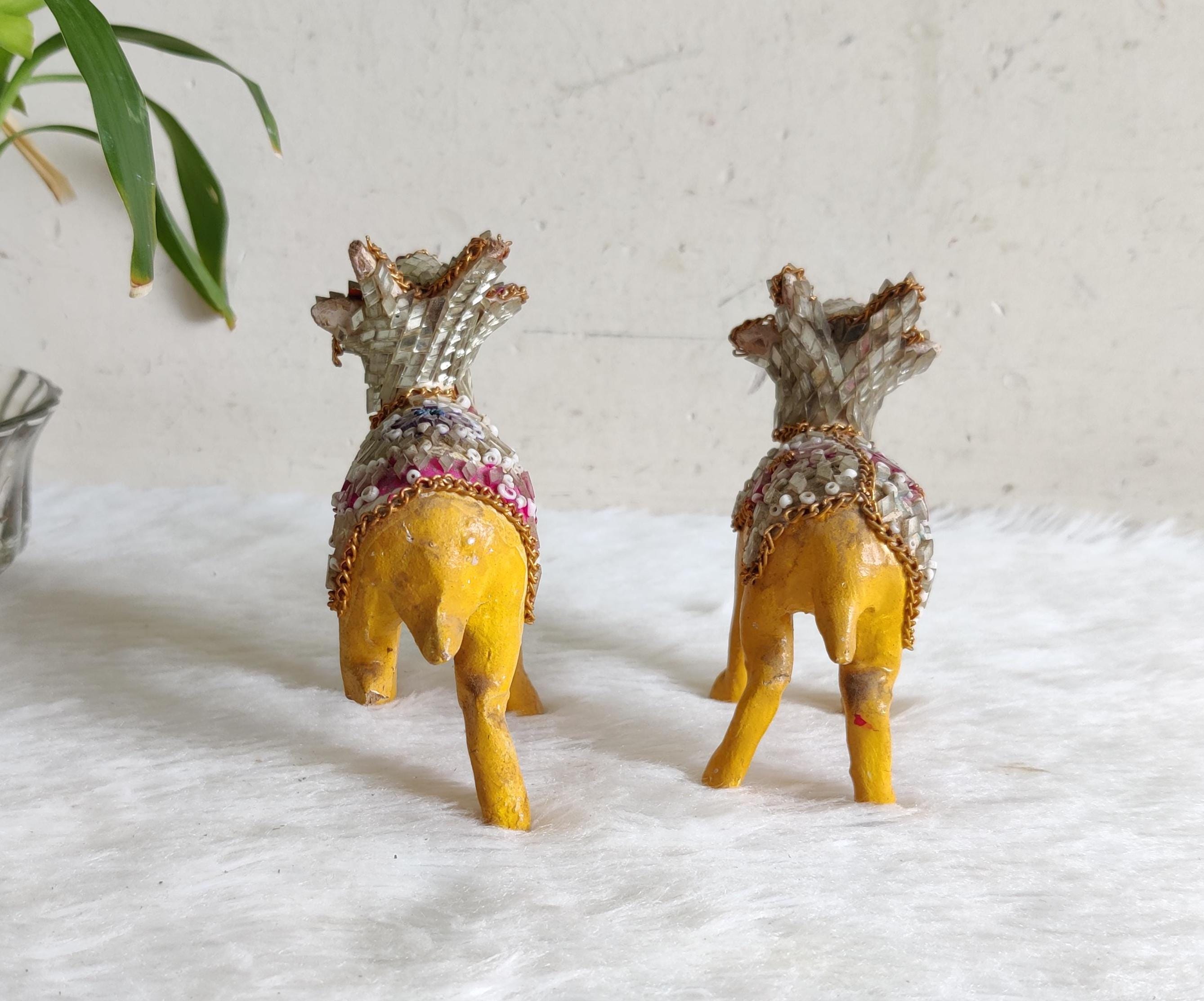 エナメルの置物シカの装飾品