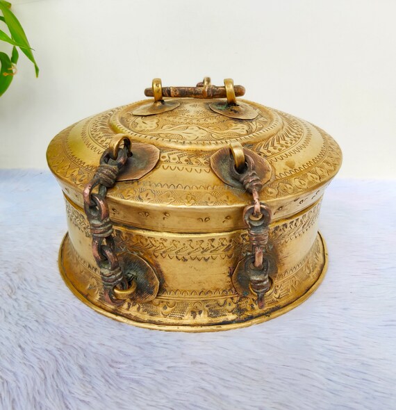 Antique Rare Brass Jewellery Box | Hand Carved Bo… - image 4