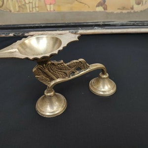 Lampe à huile paon en laiton antique|Vilakku traditionnel|Laiton Arti Diya Deepak Deepam|Religieux Mayura maison/temple décoratif de collection