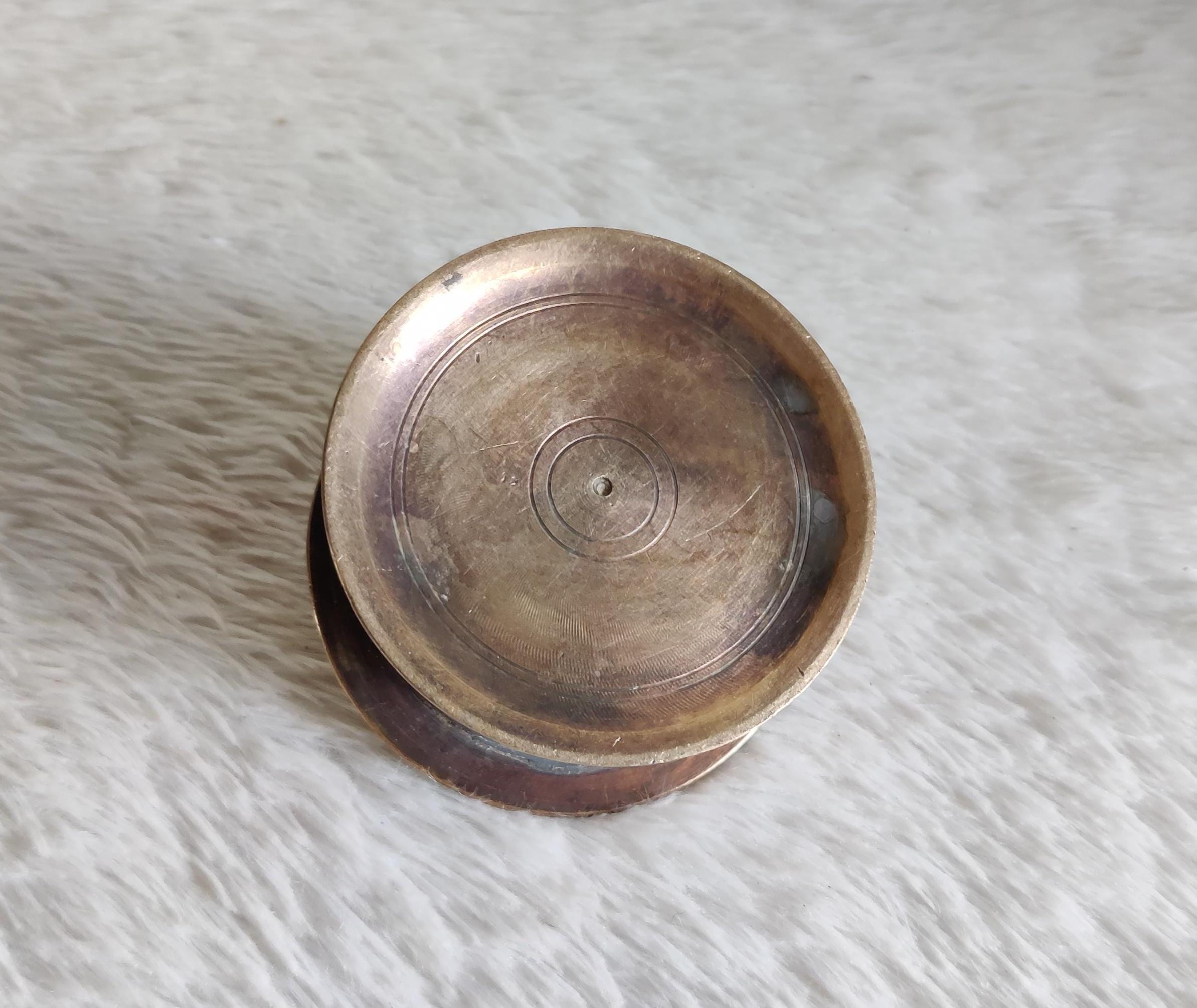 アンティーク真鍮インク壺 | コレクター向け文房具アクセサリー