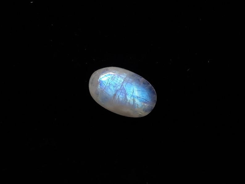 Natural Semiprecious Stone Blue Fire Rainbow Moonstone Smooth Oval Cabochon Loose Gemstone