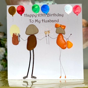 Carte de joyeux 65e anniversaire. Carte de joyeux anniversaire. Carte de galets. Carte d'art galets. Cartes personnalisées. Cartes artisanales. Art galet. Carte mari