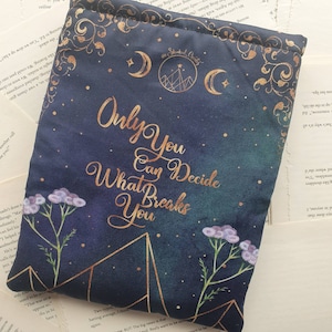 OFFICIALLY LICENSED Art book sleeve and jacket inspired by A Court of Thorns and Roses
