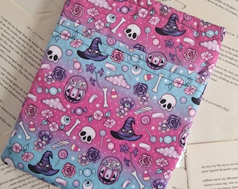 Book Sleeve with Pocket / Book Jacket / Kindle Sleeve Spooky