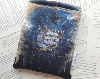 Funda para libros inspirada en Crescent City para libros de bolsillo y tapa dura, sobrecubierta de tela para libros, funda para Kindle para modelos Paperwhite y Basic.