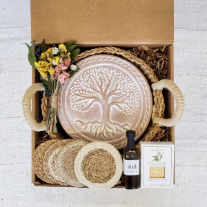 Thank you Gift Box Housewarming Gift Basket Unique New Home Gift Handmade Hostess Gift For Baker Bread Warming Stone Basket [GB-RD-Oil-AS]