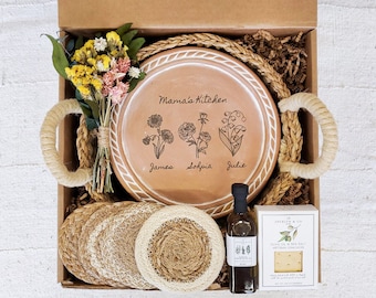 Handmade Personalized Birth Flower Gift Box Thoughtful Unique Gift Set Best Gift Bundle Tortilla Bread Warmer Basket [GB-BIRTHFLOWER-R-OIL]