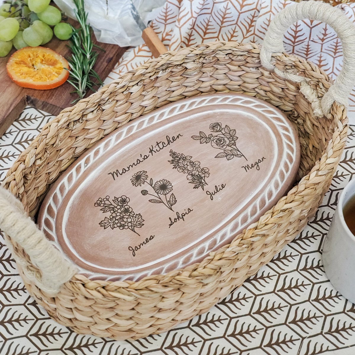 Personalized Gifts for Mom Birth Flower Gift, Custom Family Gift for Mom, Birthday Gift, Handmade Ceramic Bread Warmer Basket Birth Flower
