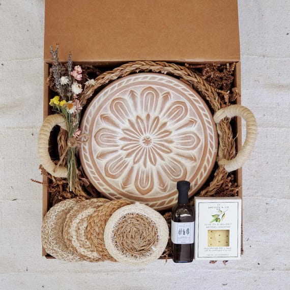 Birth Flower Birthday Gift Box Birthday Present Gift For Best Friend Bday Flower Birthday Ideas Tortilla Bread Warmer Basket [GB-RD-Oil-AR]