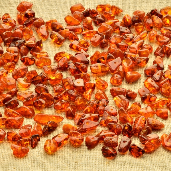 Naturbernsteinperlen 5-200 Gramm Chip Perlen (4-7mm) Schmuck liefert Perlen, baltische Bernsteinperlen, Cognacperlen poliert