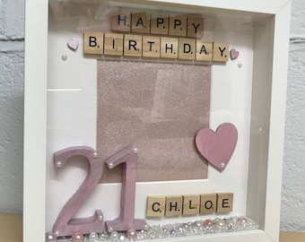 Moldura de caixa de aniversário especial personalizada e feita à mão de luxo (qualquer idade)