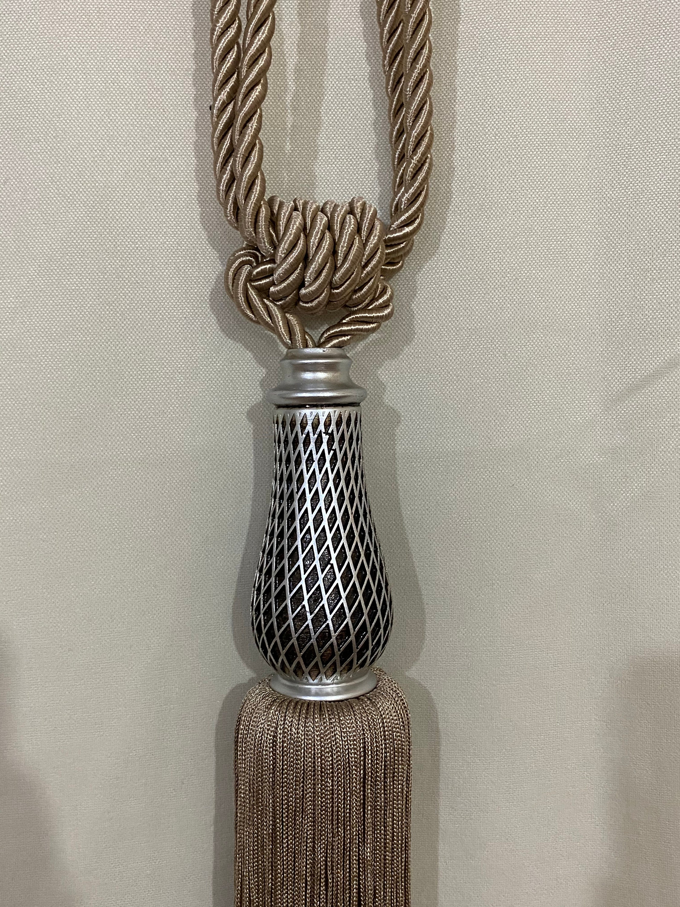 Single Silver Pleated Curtain Tieback