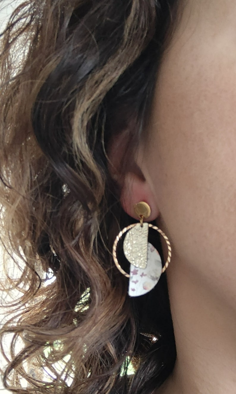Boucles d'oreilles collection FLOWERS avec cuir imprimé fleuri. image 5