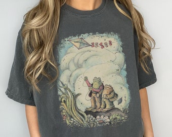 Frog and Toad Graphic T-Shirt, Cottagecore Book Lover Tee
