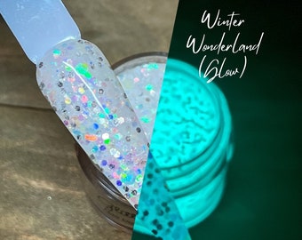 Winter Wonderland Glow dip powder, Christmas dip powder, Christmas nails, dip nail powder, nail dip powder, Holiday dip powder, glow dip