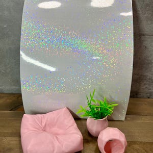 Jumping Spider Enclosure Decor Kit: Miniature Beanbag, Hide, Plant & Holographic Background