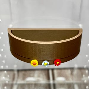 Feeding Ledge for Jumping Spider- Floral Feeding Ledge, Spider Feeding Bowl, Jumping Spider Feeder Shelf, Magnetic 3D Printed Feeding Ledge