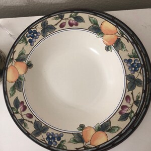 Mikasa Garden Harvest Rimmed Soup Bowl. Condición de menta. | Etsy