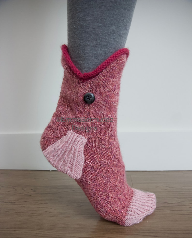 PDF Knitting Pattern Catch of the Day Fish Socks Pattern Digital Download Cuff Down Socks Animal Socks ENGLISH ONLY image 4