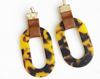 Boucles d’oreilles ovales shell tortue avec accent en cuir / boucles d’oreilles d’automne mignon / boucles d’oreilles tortue avec cuir / cadeau pour ses boucles d’oreilles d’automne / boucles d’oreilles d’automne mignon / classique