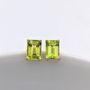 Pretty Green Peridot Stud Earrings Solid 14k Gold Emerald Cut