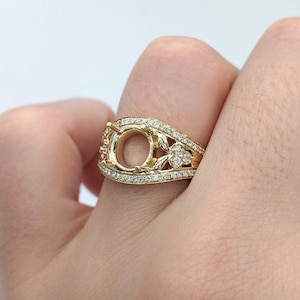 Detailed Ring Semi Mount Solid 14k Gold with Natural Diamond Accents | Round 7.5mm, 8mm | Prong Gemstone Setting | Thick Band | Custom