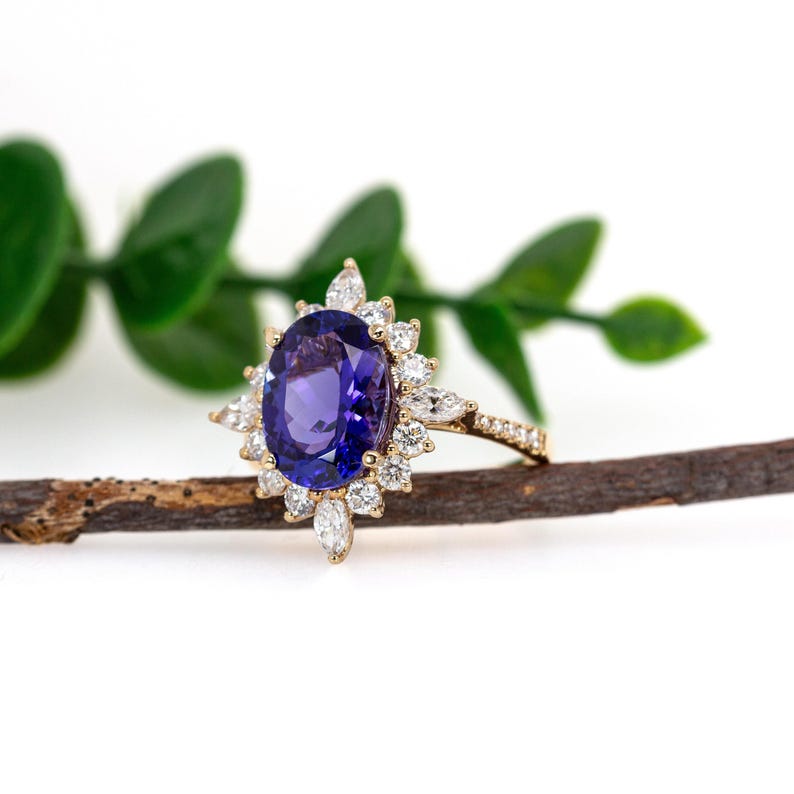 Royal Elegance - 3.7cts Tanzanite and Natural Diamonds 14k Gold Ring