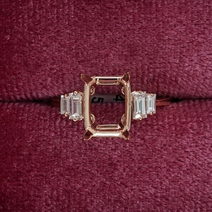 Stunning Engagement Ring Semi-Mount in 14k Gold with Diamond Baguette Accents  | Emerald 8x6mm 9x7 10x8 11x9 12x10 13x8 | Custom Sizes