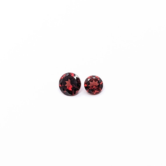 Natural Round Brilliant Cut Red Garnet – Calibrated Loose Faceted Gemstone