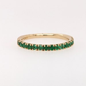 Natural Emerald Band in Solid 14k Gold || Green Gemstone Ring || Stackable Ring