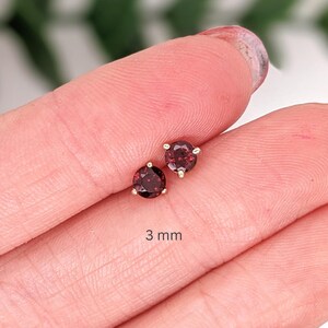 Natural Round Brilliant Cut Red Garnet – Calibrated Loose Faceted Gemstone