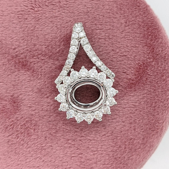 Halo necklace setting best sale