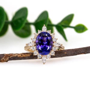 Royal Elegance - 3.7cts Tanzanite and Natural Diamonds 14k Gold Ring